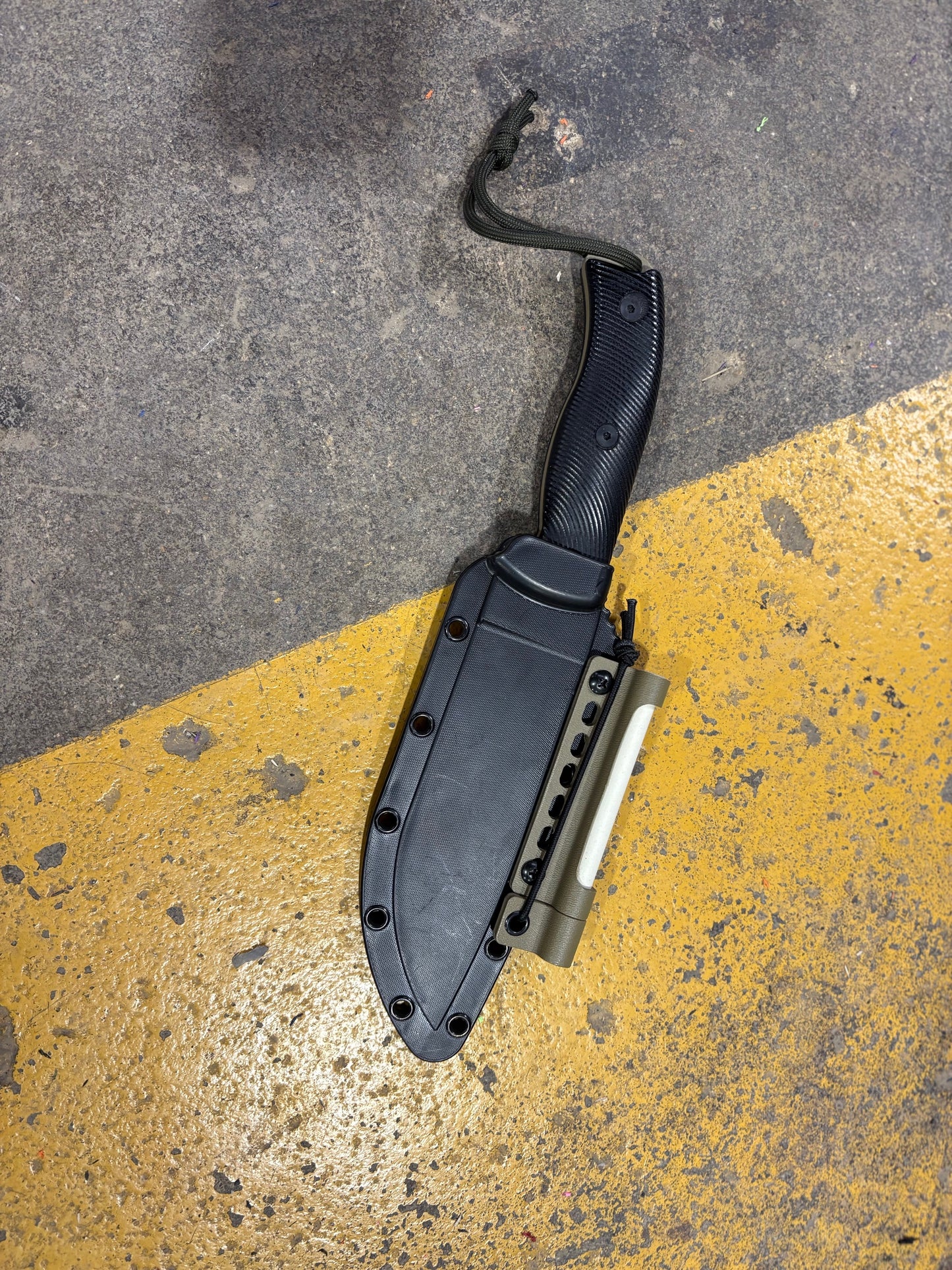 Universal Sharpening kit - Sheath Ceramic Rod Loop