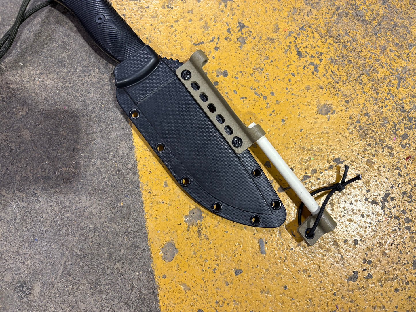 Universal Sharpening kit - Sheath Ceramic Rod Loop