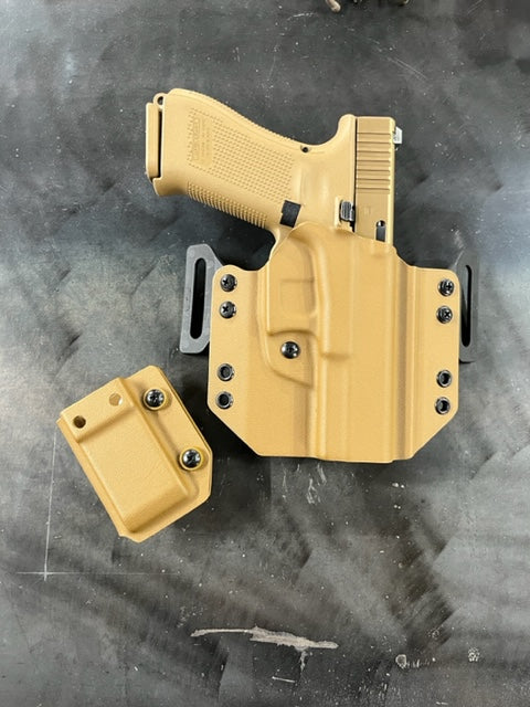 Glock Outside the Waistband Holster