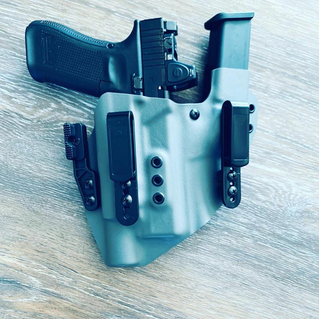 Glock  - Surefire X300U/Turbo Sidecar Holster