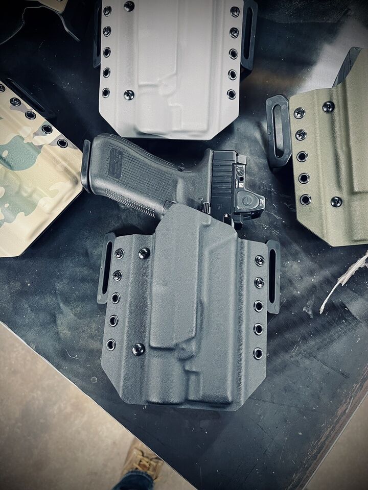 Glock -  OWB - Light - Holster